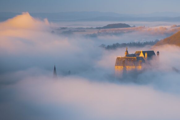 Marburg, Schloss im Nebel