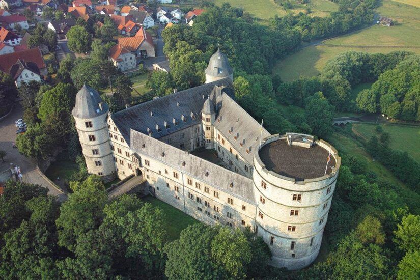 Luftbild des Kreismuseums Wewelsburg