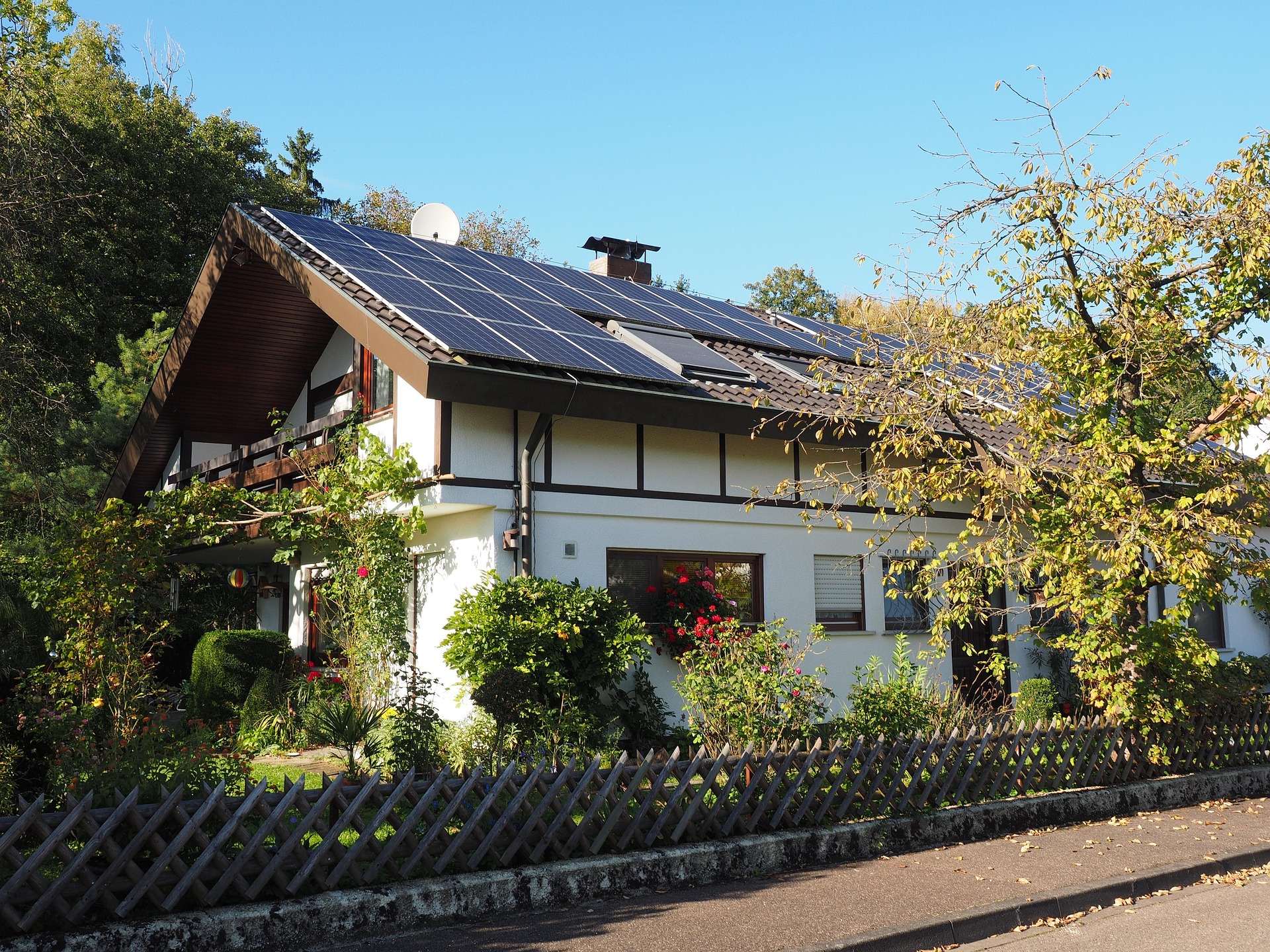 hans-house-699978_1920