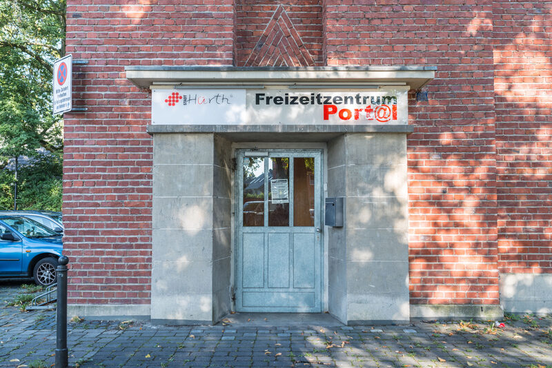 Eingang Freizeitzentrum Port@l