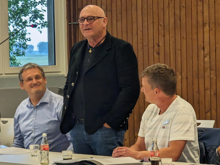 Foto neuer Bürgermeister und Stellvertreter, für Großansicht klicken...