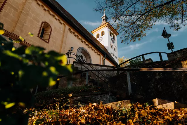 Blick auf das Kloster von unten