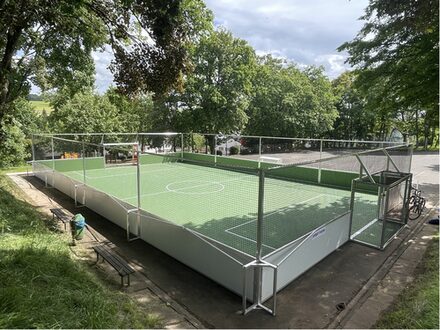 Neuer Soccer Court an der Grundschule Dahlem