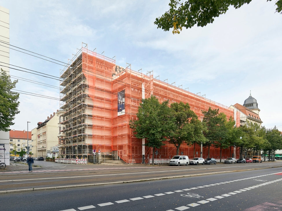 Fassadengerüst am Geutebrück-Bau der HTWK Leipzig
