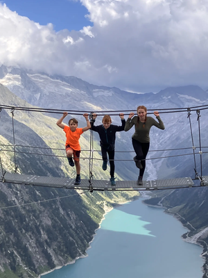 Mit Kindern auf Gipfeltour: DAV-Familiengruppe wandert durchs Zillertal