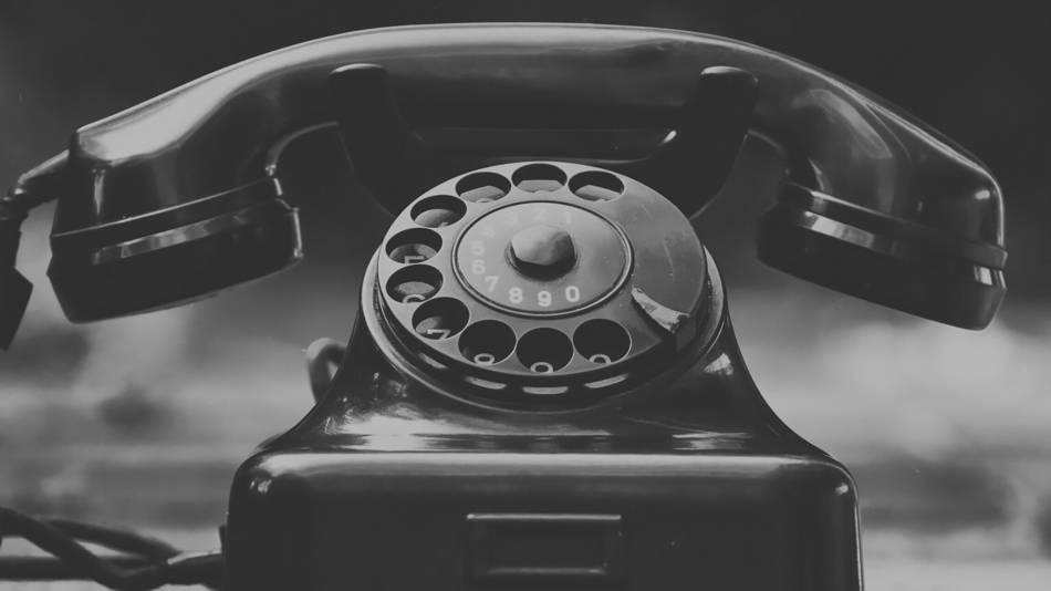 Symbolbild: Schwarzes Telefon