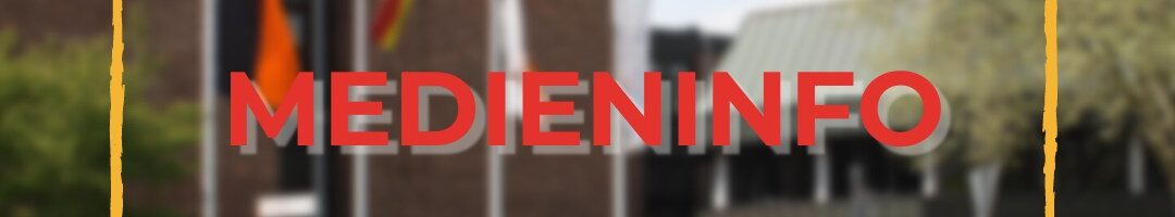 im Hintergrund Rathaus; im Vordergrund der Schriftzug Medieninfo