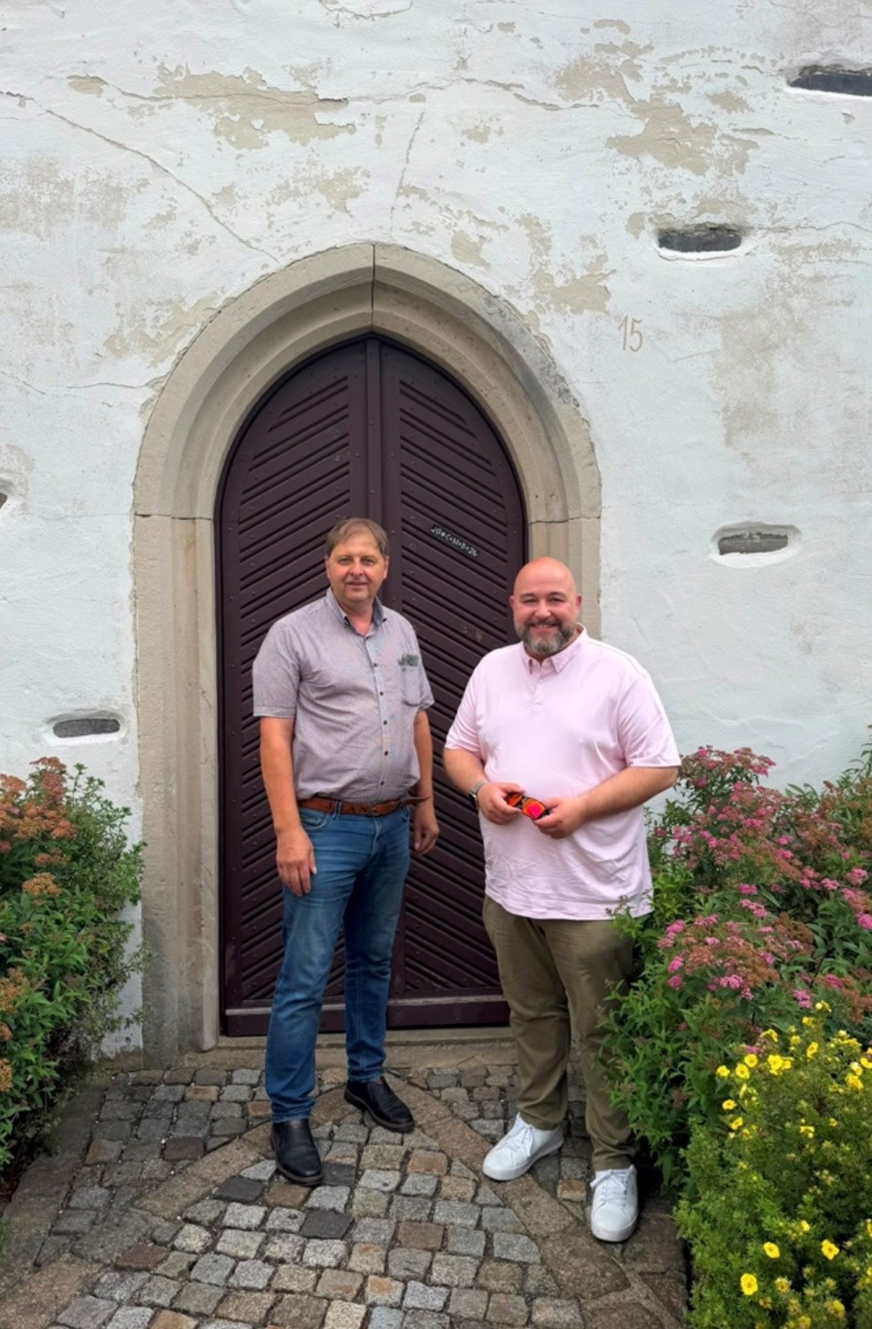 Marienkapelle: Die gute Vorarbeit der Mitglieder der Stiftung Nordhalben wurden beim Besuch der Marienkapelle durch MdB Dr. Jonas Geissler, die auch seitens von MdL Jürgen Baumgärtner unterstützt wird, gelobt. Foto: Marius Bittner