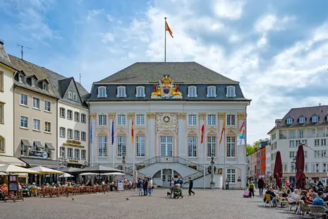 Außenaufnahme des Alten Rathauses am Markt