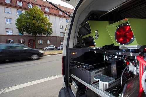 "Blitzer" im Kofferraum eines Wagens